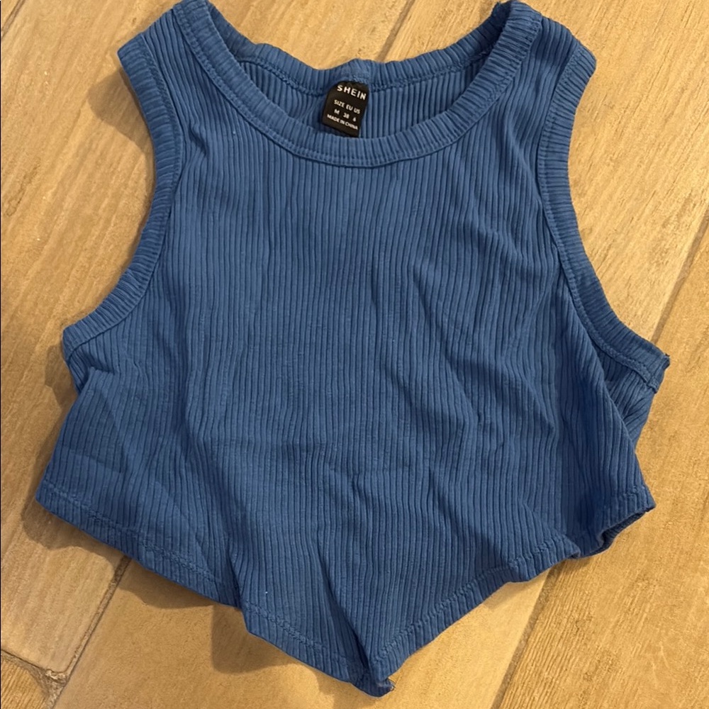 SHEIN Blue Ribbed Crop Top